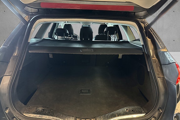 Ford Mondeo 10 of 11