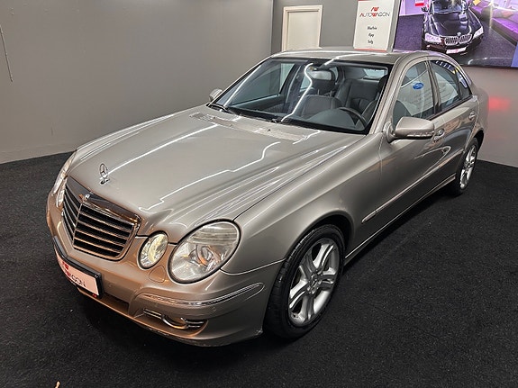 Mercedes-Benz 280 5 of 30