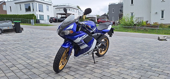 Yamaha TZR 50 4 of 18