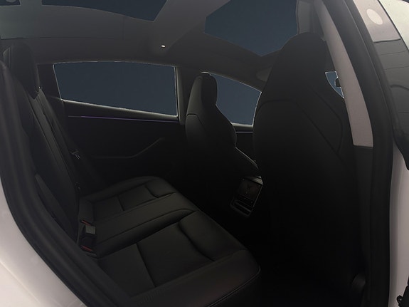 Tesla Model 3 13 of 25