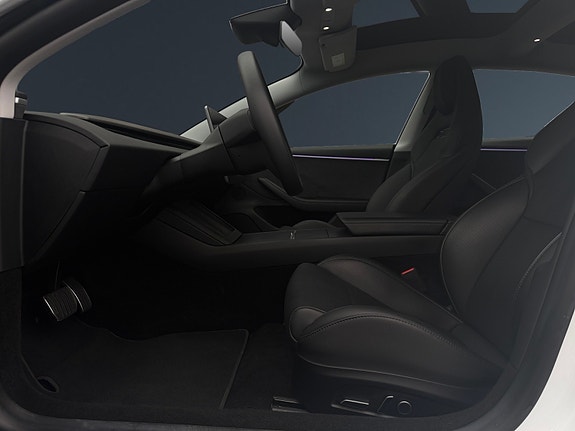 Tesla Model 3 11 of 25