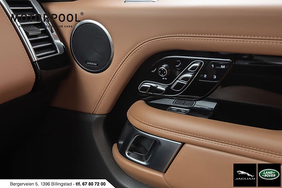 Land Rover Range Rover 28 of 30