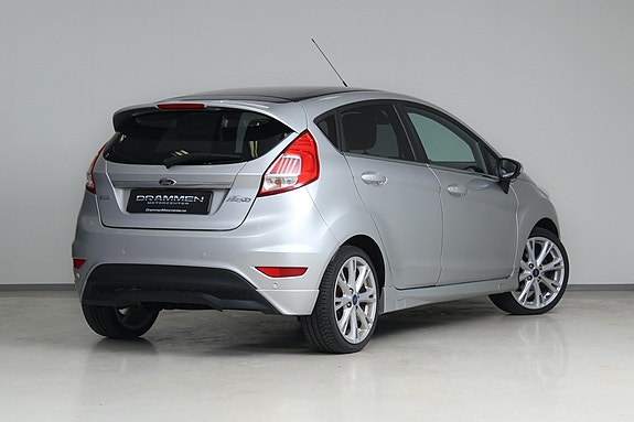 Ford Fiesta 2 of 30