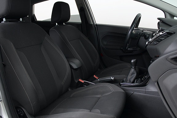 Ford Fiesta 11 of 30