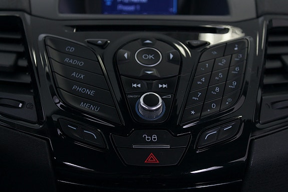 Ford Fiesta 21 of 30