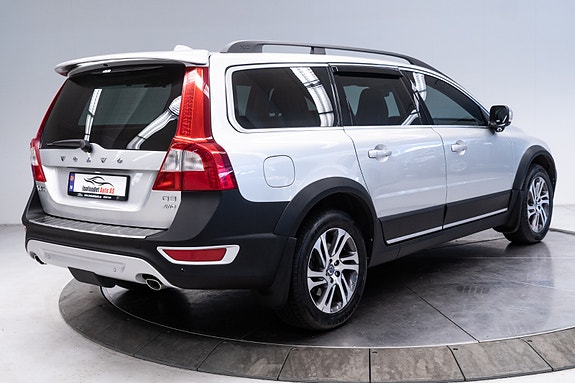 Volvo XC70 10 of 30