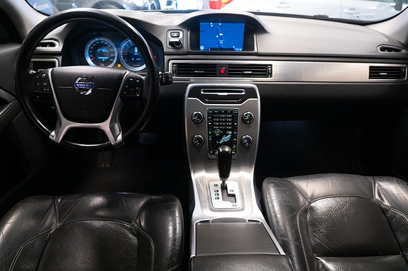 Volvo XC70 28 of 30