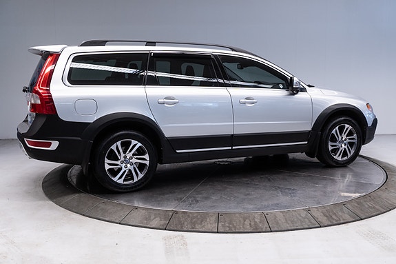 Volvo XC70 13 of 30