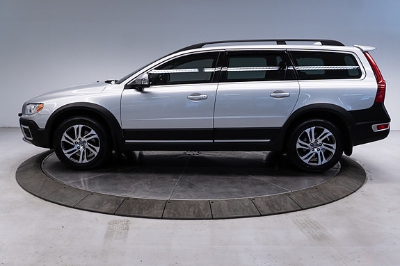 Volvo XC70 2 of 30