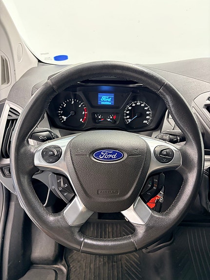 Ford Transit Custom 17 of 24