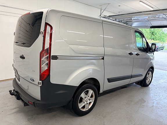 Ford Transit Custom 5 of 24