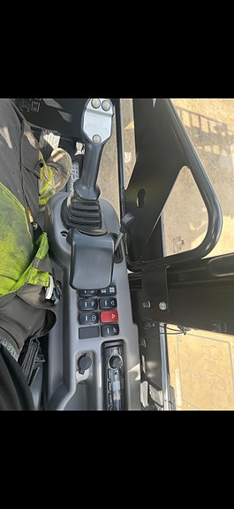 JCB 403 8 of 19
