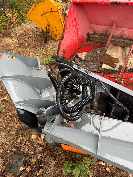 JCB 403 18 of 19