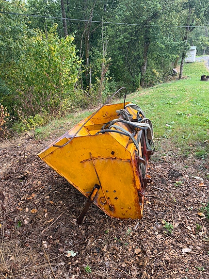 JCB 403 16 of 19