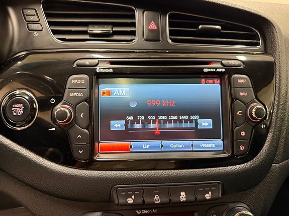 Kia Ceed 24 of 30