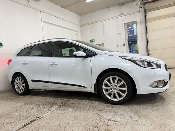 Kia Ceed 8 of 30
