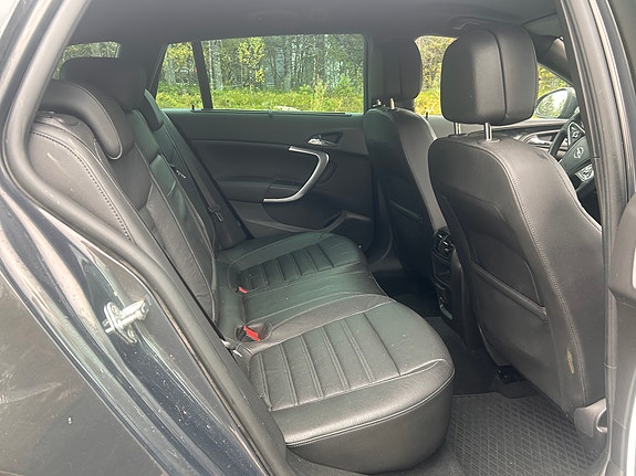 Opel Insignia 24 of 30