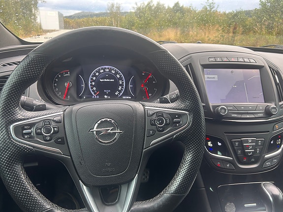 Opel Insignia 18 of 30