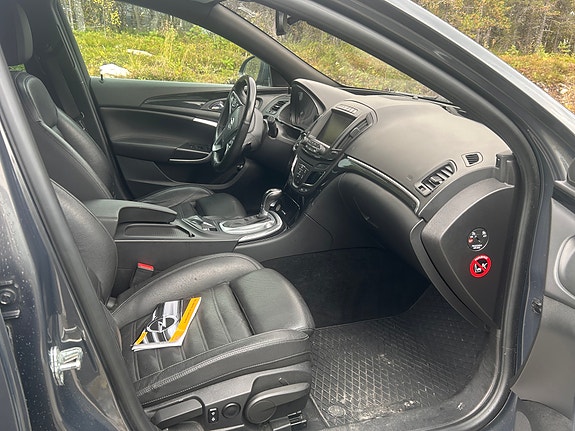 Opel Insignia 23 of 30