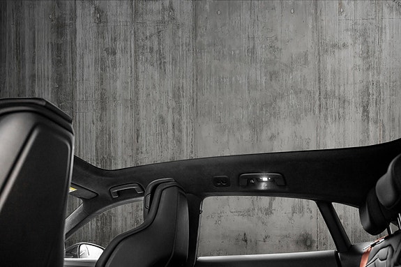 Porsche Taycan Turbo 16 of 30