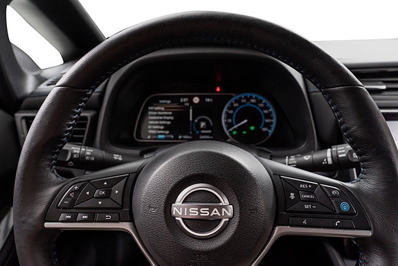 Nissan Leaf 15 of 25