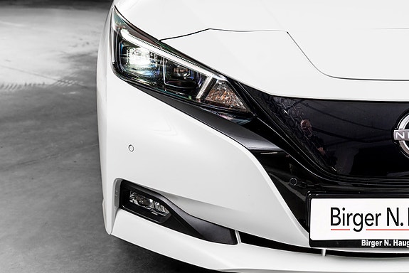 Nissan Leaf 3 of 25