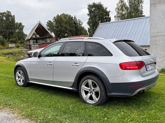 Audi A4 allroad 10 of 30