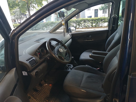 Volkswagen Sharan 11 of 11