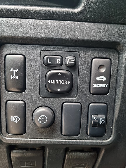 Toyota HiLux 19 of 21