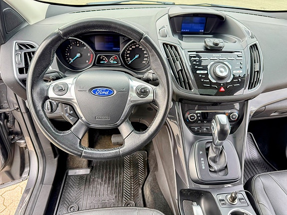 Ford Kuga 7 of 12