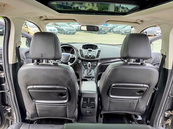 Ford Kuga 11 of 12