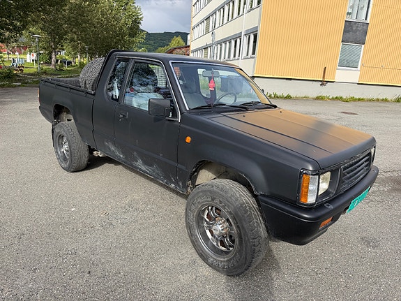 Mitsubishi L200 3 of 9