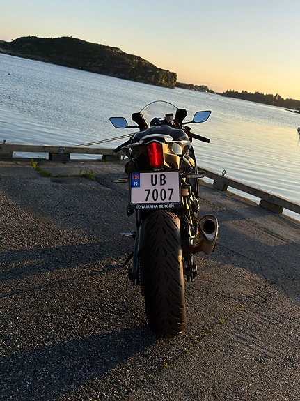 Yamaha R7 3 of 13