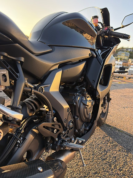 Yamaha R7 6 of 13