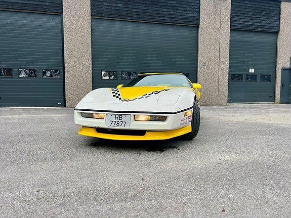 Chevrolet Corvette 6 of 30