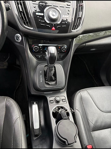 Ford Kuga 8 of 13
