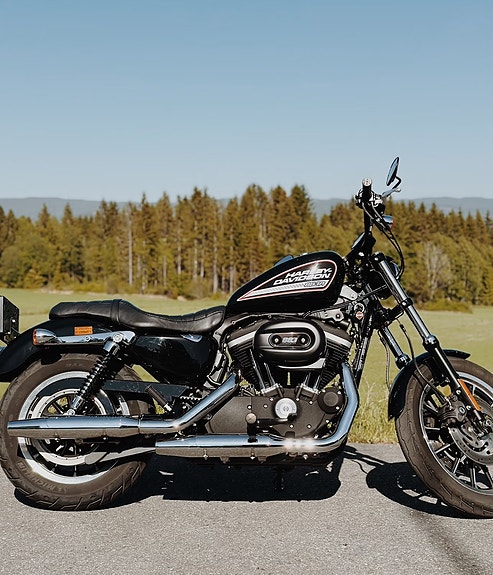 Harley-Davidson XL 883R Sportster 883R Roadster 7 of 13