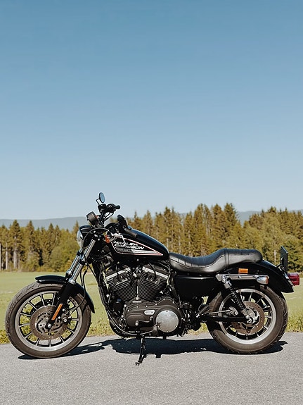 Harley-Davidson XL 883R Sportster 883R Roadster 5 of 13