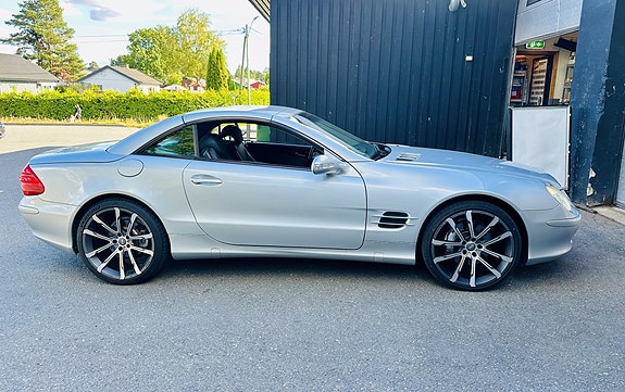 Mercedes-Benz SL500 6 of 15
