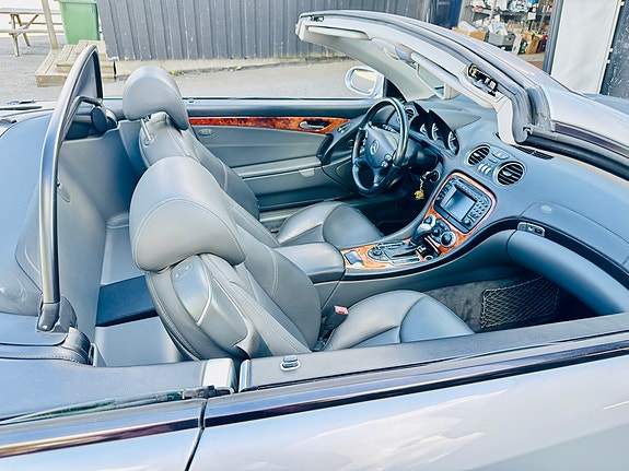Mercedes-Benz SL500 12 of 15