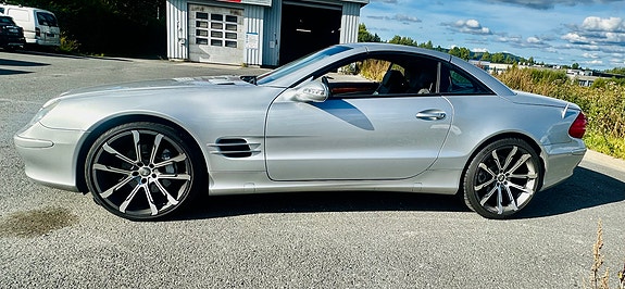 Mercedes-Benz SL500 3 of 15