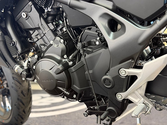 Honda CB750 Hornet Høstkampanje 13 of 24