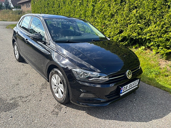 Volkswagen Polo 2 of 20
