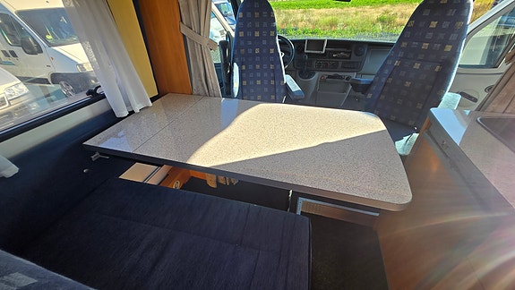 Weinsberg R43 - 2 Enkle Senger, Registerkjede, Ryggekamera, AC, Sykkelstativ 26 of 30