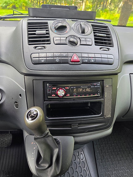 Mercedes-Benz Vito 111 30 of 30