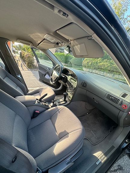 Saab 9-5 15 of 23