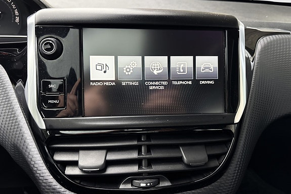 Peugeot 208 17 of 19