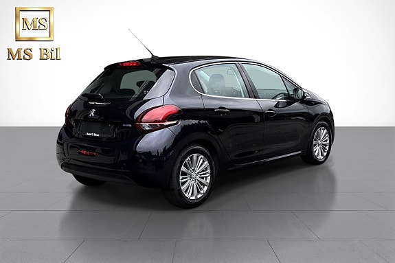 Peugeot 208 7 of 19