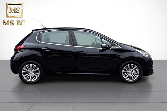 Peugeot 208 4 of 19