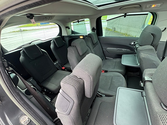Peugeot 5008 15 of 16